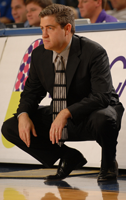 Keno Davis is the recipient of the 2008 Hugh Durham Coach of the Year Award presented by CollegeInsider.com.